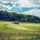 МТЗ планирует открыть производство гусеничных тракторов в Дагестане