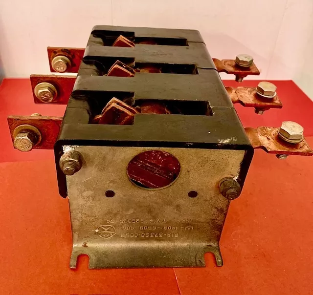 Фотография продукта Рубильник р-18-...у3 400а