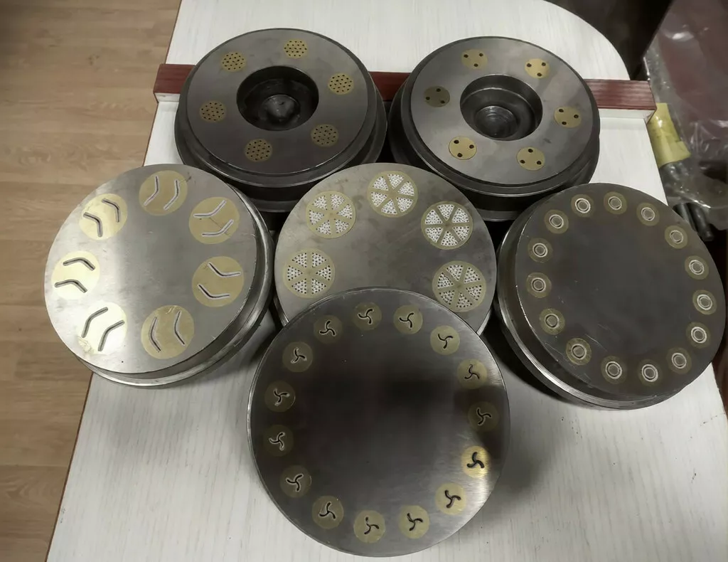 Фотография продукта Матрицы и фильеры для  пищ. экструдера