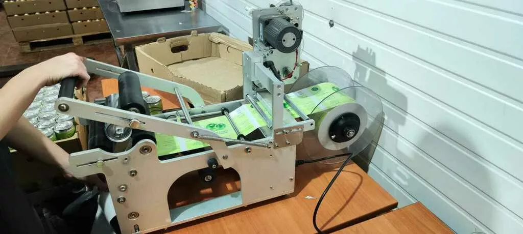 Фотография продукта Полуавтоматический аппликатор mt-50 